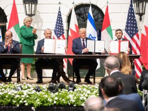 كل من وقع على الاتفاقية من الدول العربية كان يذكر جملة "الموقف الثابت من دعم القضية الفلسطينية"