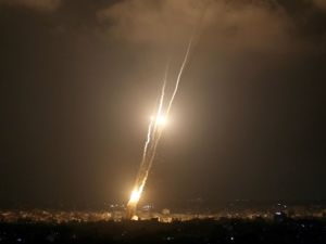 رشقات صاروخية