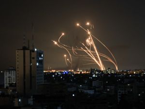 رشقة صاروخية