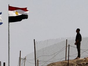 هل تشكل مصر حكومة حرب