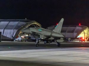  US and British air strikes