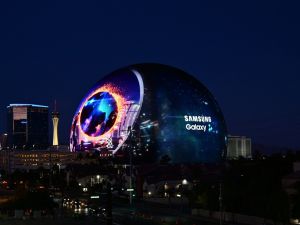 Samsung Opens a Portal to New Mobile AI Possibilities in Las Vegas on Sphere’s Exosphere, Before Unpacked 2024
