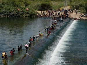 51st Texas county declares invasion at southern border after Supreme Court ruling. (Eric Gay/ AP)