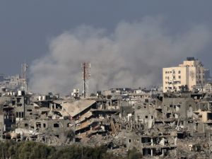 دمار هائل في قطاع غزة جراء العدوان الاسرائيلي المستمر منذ السابع من أكتوبر الماضي