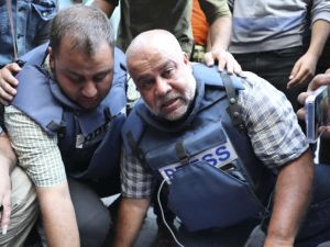 استشاهد الصحفي حمزة، نجل مراسل قناة الجزيرة في قطاع غزة وائل الدحدوح