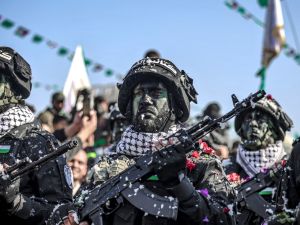عناصر من مقاتلي حركة حماس في قطاع غزة