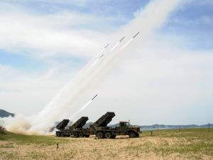 South Korea army firing the MLRS