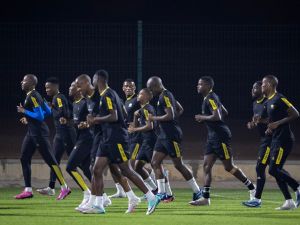 South Africa's players take part in a training session at the Moderne secondary school in Korhogo on January 15, 2024, on the eve of the 2024 Africa Cup of Nations (CAN) football match between Mali and South Africa. (Photo by FADEL SENNA / AFP)
