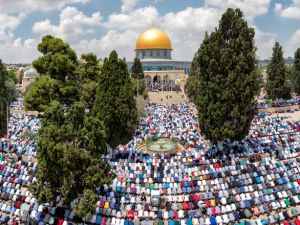 الامن الاسرائيلي يرفض رفع القيود عن الفلسطينيين في رمضان