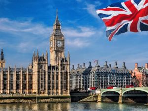 تأشيرة إلكترونية لسفر السعوديين إلى بريطانيا