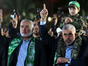 هنية والسنوار- صورة عن مواقع التواصل الاجتماعي