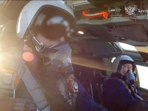 Putin takes flight on bomber aircraft