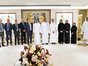 جمارك دبي تبحث تعزيز التعاون والتنسيق مع نظيرتها البريطانية