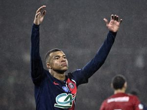 Paris Saint-Germain's French forward #07 Kylian Mbappe reacts after missing a goal opportunity during the French Cup last sixteen football match between Paris Saint-Germain (PSG) and Brest (Stade Brestois 29) at the Parc des princes stadium in Paris, on February 7, 2024. French forward Kylian Mbappe plays the football match against Lille on February 10, 2024 after having injured his left ankle on February 7 during Coupe de France, declared Paris Saint-Germain's head coach during a press conference, in Paris