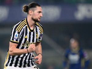 Juventus French midfielder #25 Adrien Rabiot celebrates after scoring a goal during the Italian Serie A football match between Hellas Verona and Juventus at the Marcantonio Bentegodi stadium in Verona on February 17, 2024. (Photo by MARCO BERTORELLO / AFP)