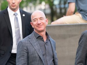 How Much Money Does Jeff Bezos Have