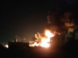 حريق صهريج مواد نفطية في الرمثا شمال الأردن