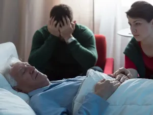 تفسير حلم موت الاب وهو على قيد الحياة للعزباء
