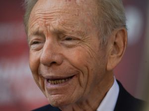 Joseph Lieberman, senator and vice-presidential nominee, dies at 82. (Bryan R. Smith/ AFP)
