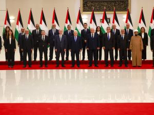 The new Palestinian government swears in with a program for governing Gaza