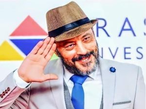 الفنان عمرو عبد الجليل