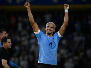 Uruguay's defender Ronald Araujo celebrates after defeating Argentina during the 2026 FIFA World Cup South American qualification football match between Argentina and Uruguay at La Bombonera stadium in Buenos Aires on November 16, 2023. (Photo by Luis ROBAYO / AFP)