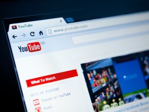 How to Make a Thumbnail for YouTube Videos