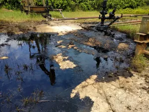 Oil leakage to water