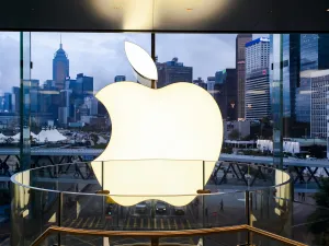 Apple faces potential loss of market leadership