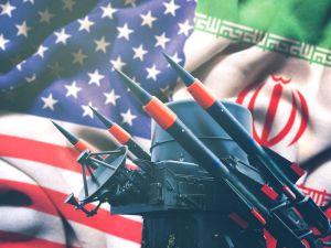 ايران تتوعد القواعد الاميركية في الدول العربية