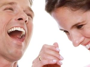 تفسير حلم زوجي يضحك مع امرأة أخرى