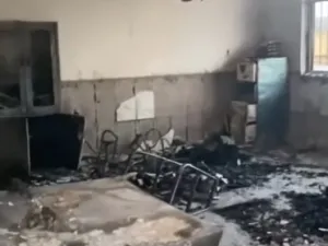 حرق مدرسة في بغداد