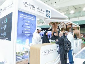غرفة أبوظبي تدعم حلول الاستدامة المبتكرة 