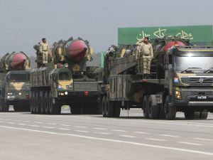  Iran readies 1000 ballistic missiles