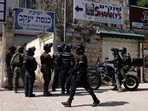 قوات الاحتلال دفعت بمئات من عناصرها إلى البلدة القديمة في القدس المحتلة