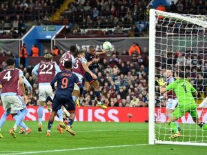 Lille's French defender #18 Bafode Diakite scores the team's first goal during the UEFA Europa Conference League quarter-final first leg football match between Aston Villa and Lille at Villa Park in Birmingham, central England on April 11, 2024. (Photo by JUSTIN TALLIS / AFP)
