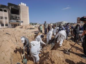 مقبرة جماعية في قطاع غزة