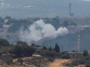 إطلاق صواريخ