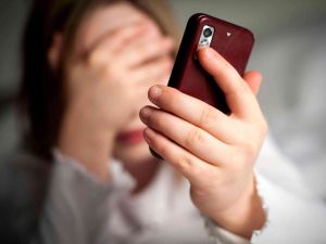 ابتزاز إلكتروني