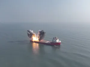 استهداف سفينة