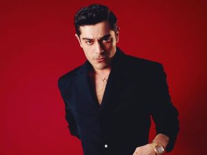 بوراك دينيز
