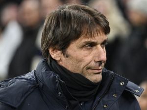 Tottenham Hotspur's Italian head coach Antonio Conte reacts during the UEFA Champions League round of 16 second-leg football match between Tottenham Hotspur and Milan AC at Tottenham Hotspur Stadium in London on March 8, 2023. (Photo by JUSTIN TALLIS / AFP)
