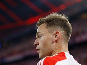 Bayern Munich star Joshua Kimmich has reportedly turned down an approach from Barcelona.