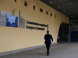 European Commission 