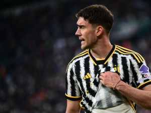 Juventus’ Serbian forward #09 Dusan Vlahovic reacts after the substitution during the Italian Serie A football match between Juventus and AC Milan at The Allianz Stadium in Turin on April 27, 2024. (Photo by MARCO BERTORELLO / AFP)