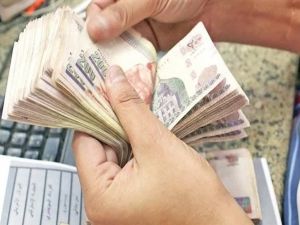 المالية المصرية توضح متى ينتهي صرف رواتب العاملين