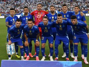 Argentina's players pose ahead of the international friendly football match between Guatemala and Argentina at Commanders Field in Greater Landover, Maryland, on June 14, 2024. (Photo by Andrew Caballero-Reynolds / AFP)