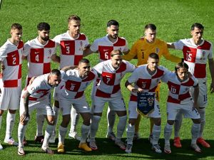Croatia's players pose for a team picture during the UEFA Euro 2024 Group B football match between Spain and Croatia at the Olympiastadion in Berlin on June 15, 2024. (Photo by GABRIEL BOUYS / AFP)