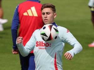 Spain's forward #25 Fermin Lopez controls the ball during the training session of Spain's national football team ahead of the UEFA Euro 2024 football Championship at the team's base camp in Donaueschingen on June 13, 2024. (Photo by LLUIS GENE / AFP)