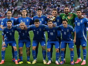 Italy's players pose for a team photo ahead of kick-off in the UEFA Euro 2024 Group B football match between the Croatia and Italy at the Leipzig Stadium in Leipzig on June 24, 2024. (Photo by GABRIEL BOUYS / AFP)